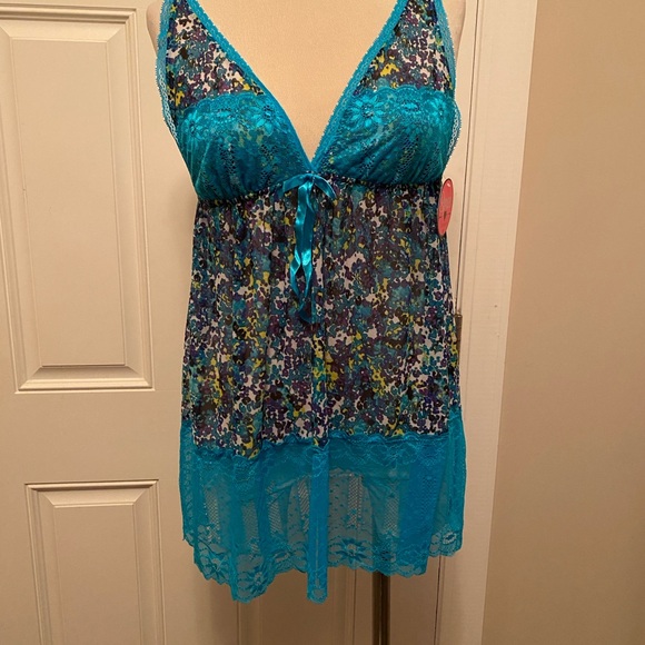 Spree Intimates Other - Spree babydoll nightie & thong panty size M NWT.